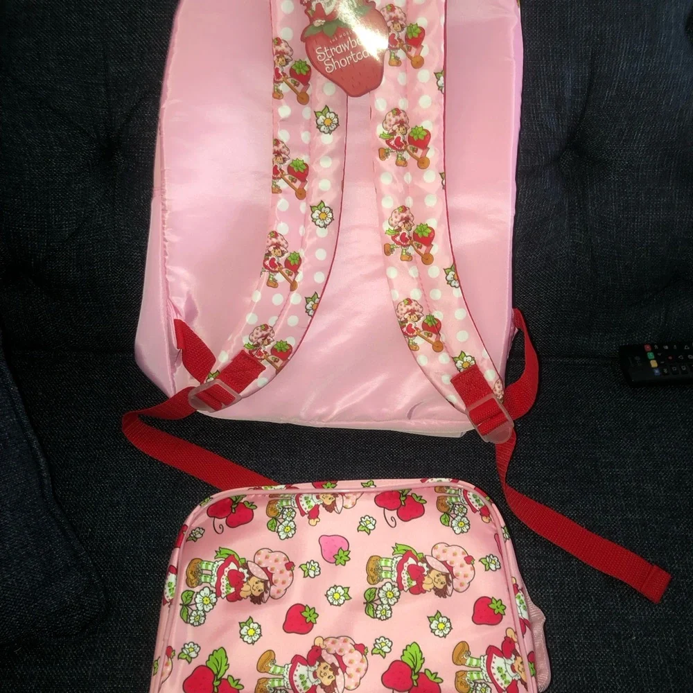 🍓 Strawberry Shortcake Backpack and Lunch Box